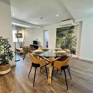 https://la-muralla-playa-y-ascensor-grupo-ac-gestion.hotelsincadiz.net